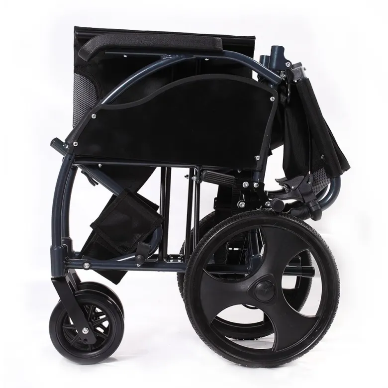 Foldbar og transportvenlig kørestol